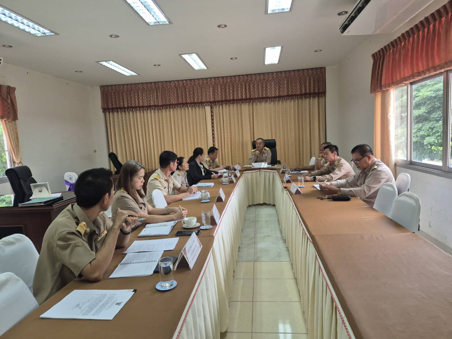 ประชุมติดตามงาน ที่ผ่านมา เพื่อทราบถึงความก้าวหน้า ปัญหาอุปสรรค ของแต่ละงาน และแนวทางการแก้ไข้